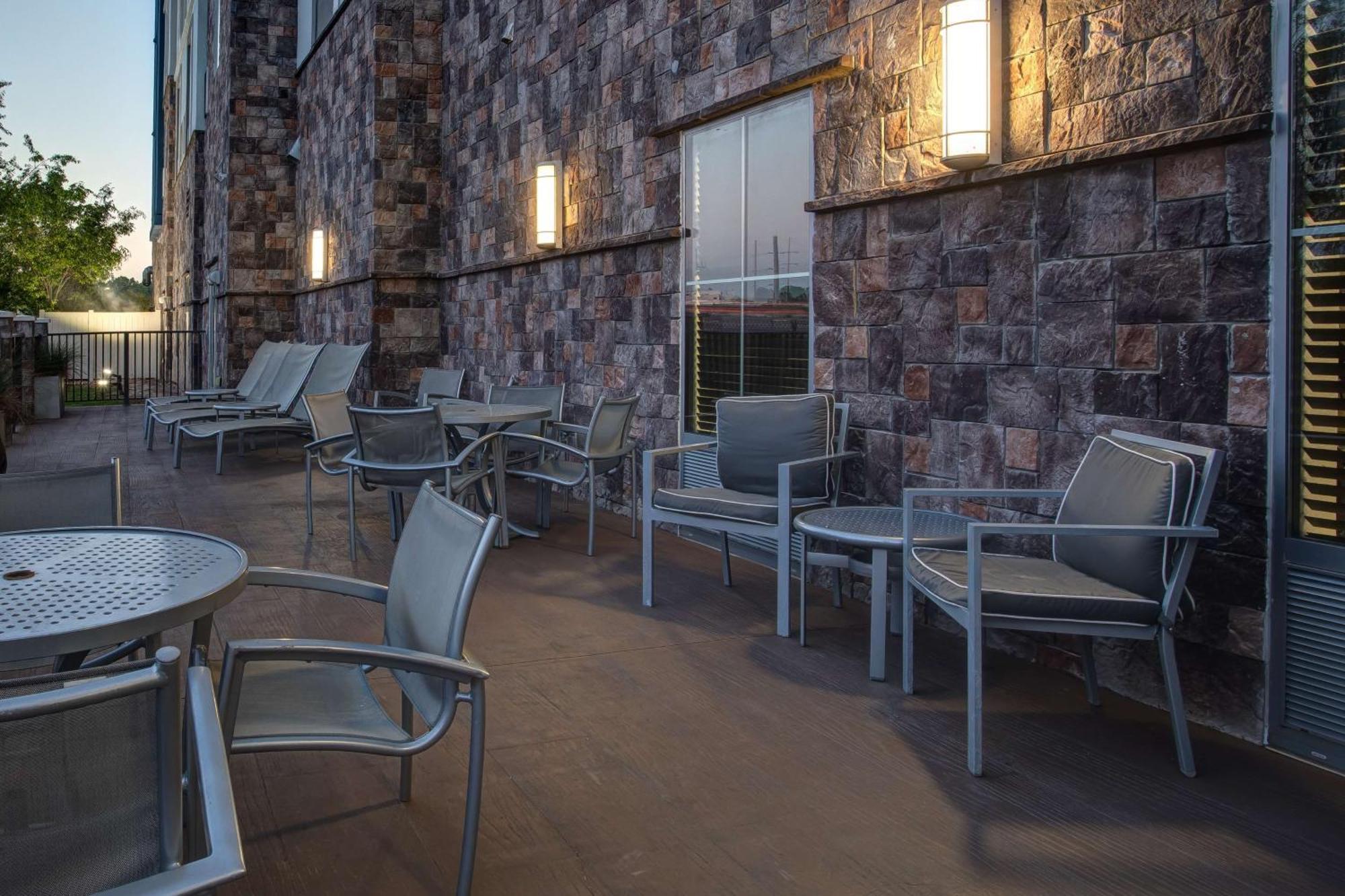 Hampton Inn & Suites Columbia/Southeast-Fort Jackson Bagian luar foto